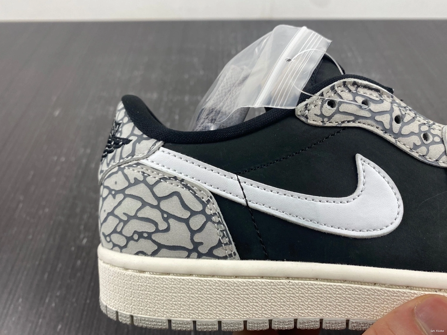 Retro CZ0790-001 Jordan Cement Black 1 OG Low - 0414